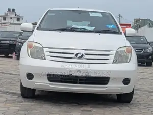 Toyota IST 2005 White