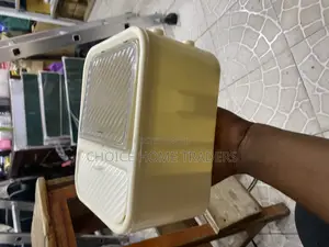 Tissue Holder