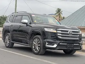 New Toyota Land Cruiser LC300 2024 Black