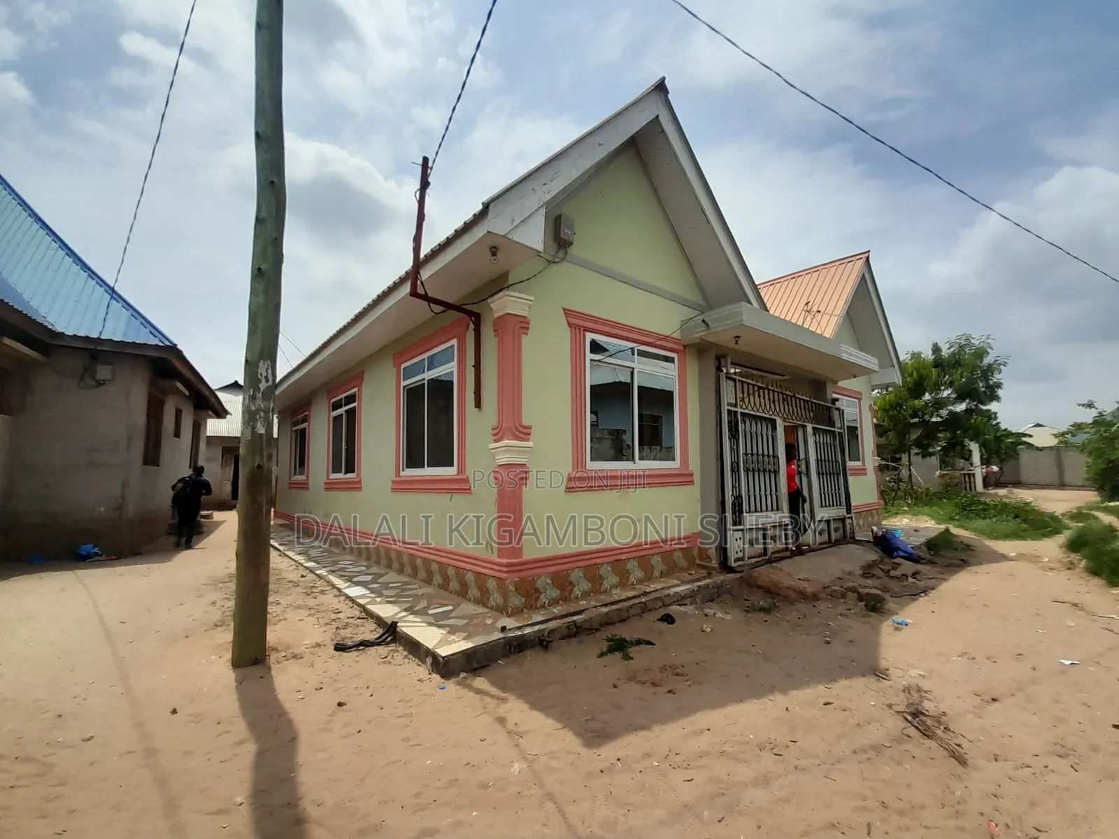 4bdrm Apartment in Temeke Tuangoma, Kigamboni for sale