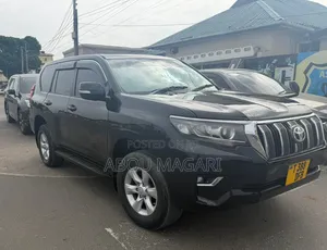 Toyota Land Cruiser Prado 2015 Black