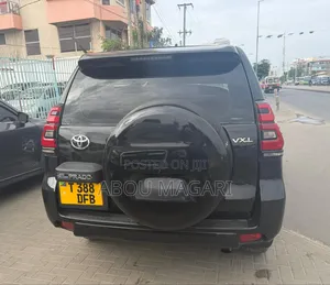 Toyota Land Cruiser Prado 2015 Black