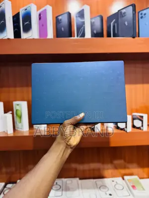 Laptop Asus Vivobook E410M 4GB Intel SSD 256GB