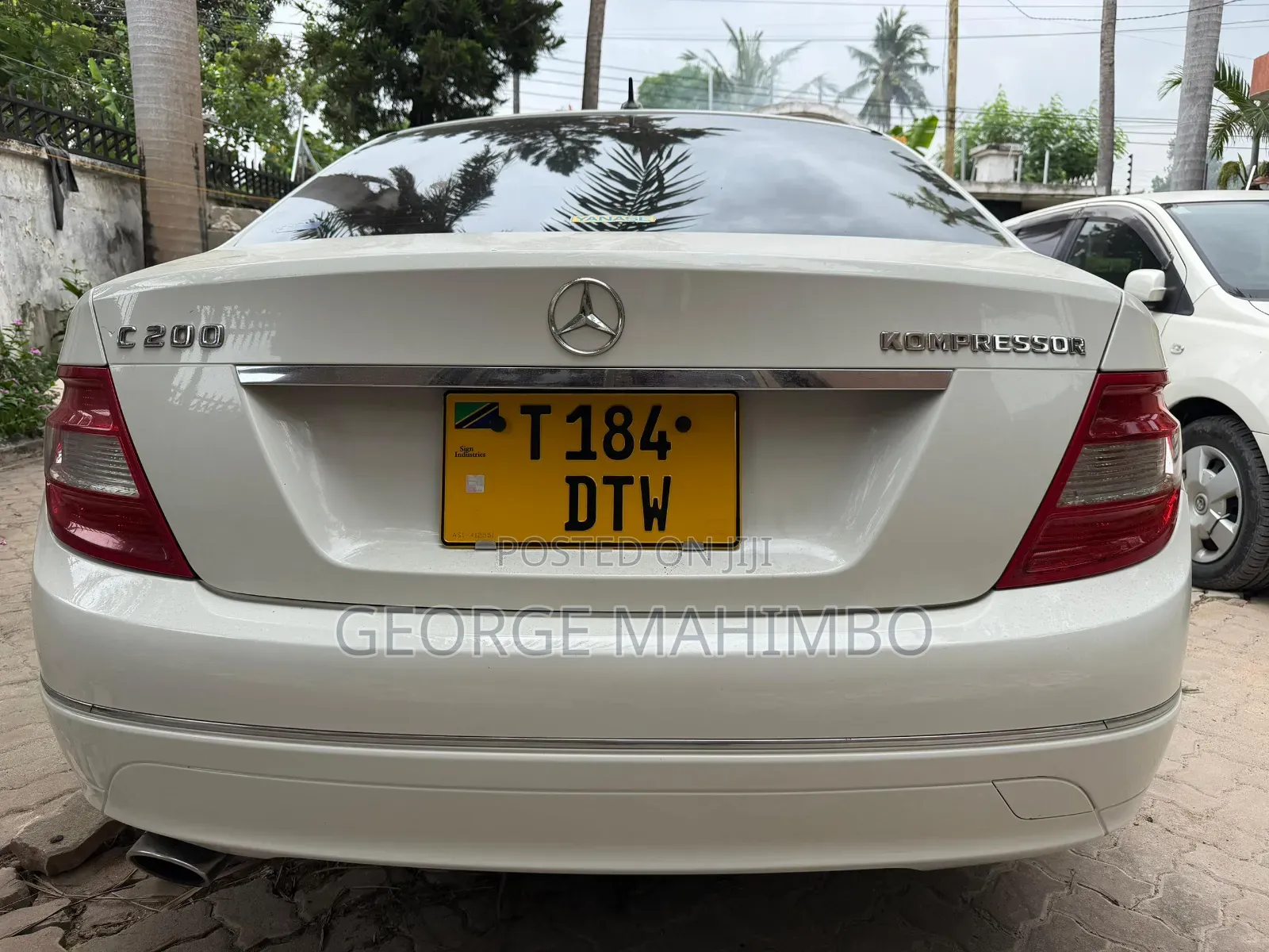 Mercedes-Benz C-Class 2009 White