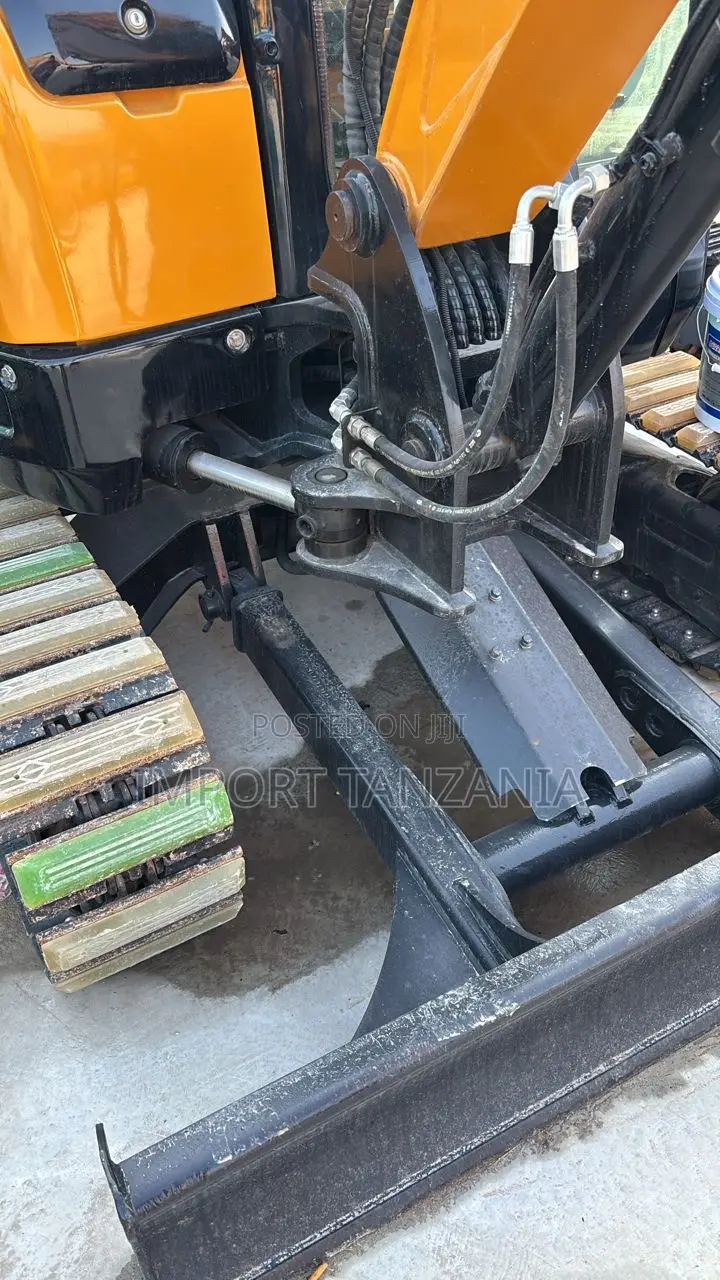 Mini Excavators (Sany, Cat Kubota)