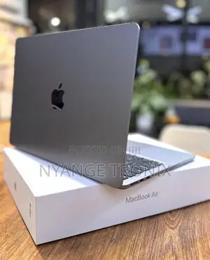 New Laptop Apple MacBook Pro 2024 M4 14-Inch 24GB Apple M4 SSD 512GB