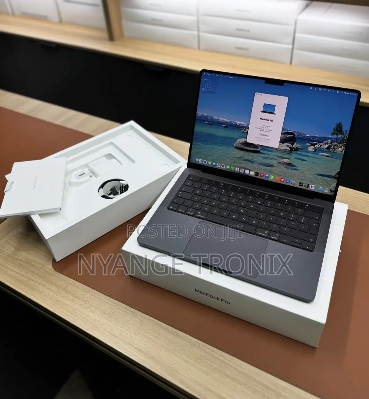 New Laptop Apple Macbook Pro 2025 M5 14-Inch 16GB Apple M5 SSD 512GB