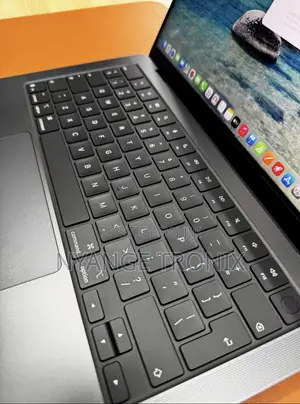New Laptop Apple Macbook Pro 2025 M5 14-Inch 16GB Apple M5 SSD 512GB