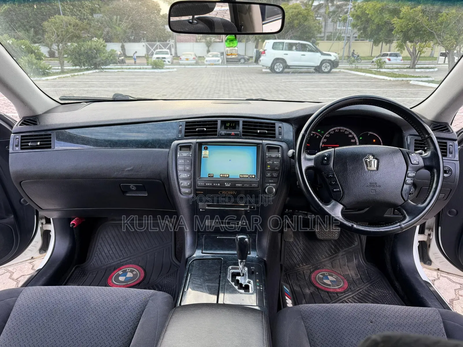 Toyota Crown 2006 White