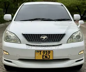 Toyota Harrier 2005 White