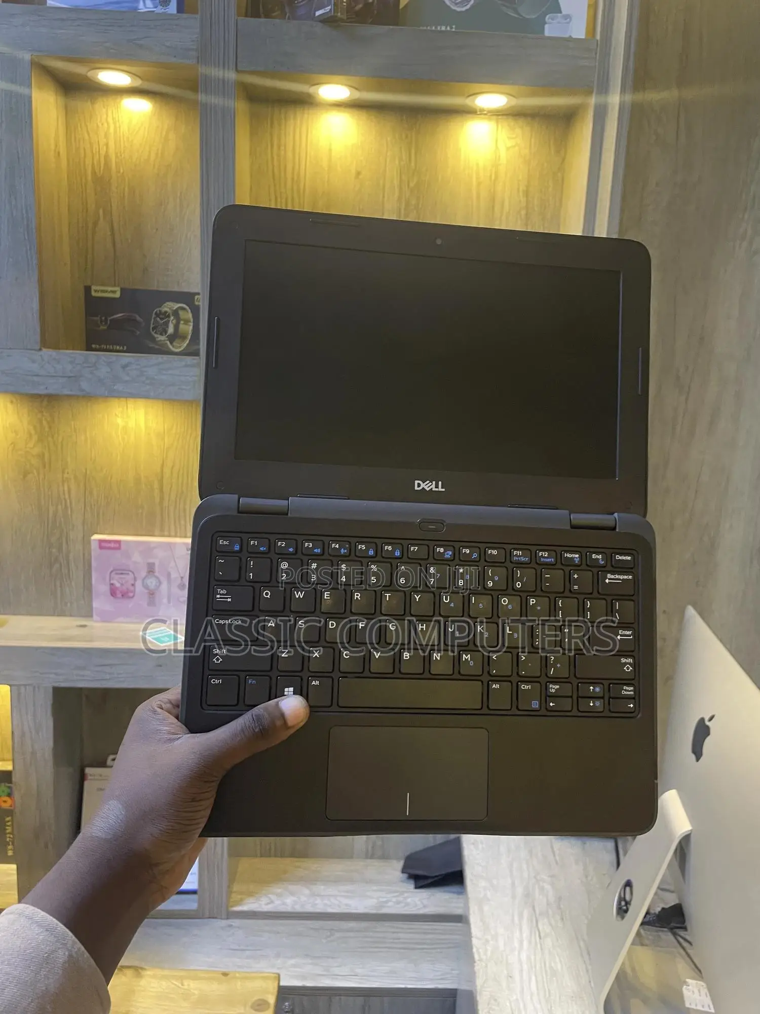Laptop Dell Latitude 3189 4GB Intel SSD 128GB