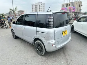 Toyota Sienta 1.5 AWD 2006 Silver