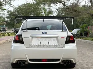 Subaru Impreza WRX STI 2.0 AWD 2010 White