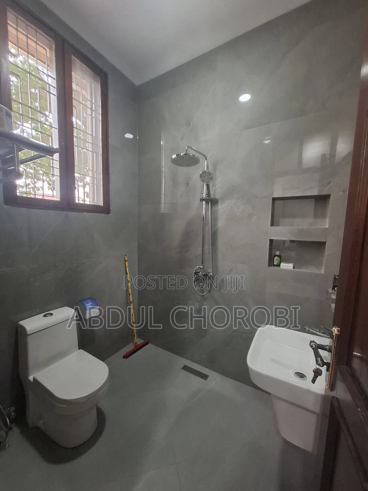 Furnished 4bdrm Villa in Mikocheni for rent