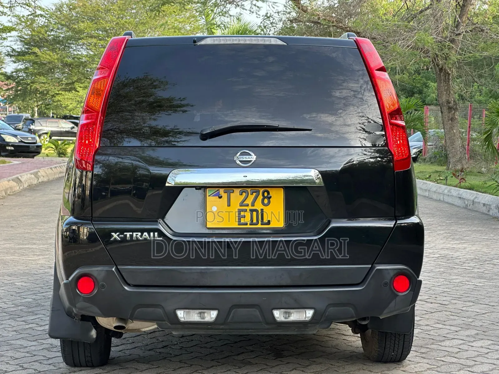 Nissan X-Trail 2.0 Petrol XE 2009 Black
