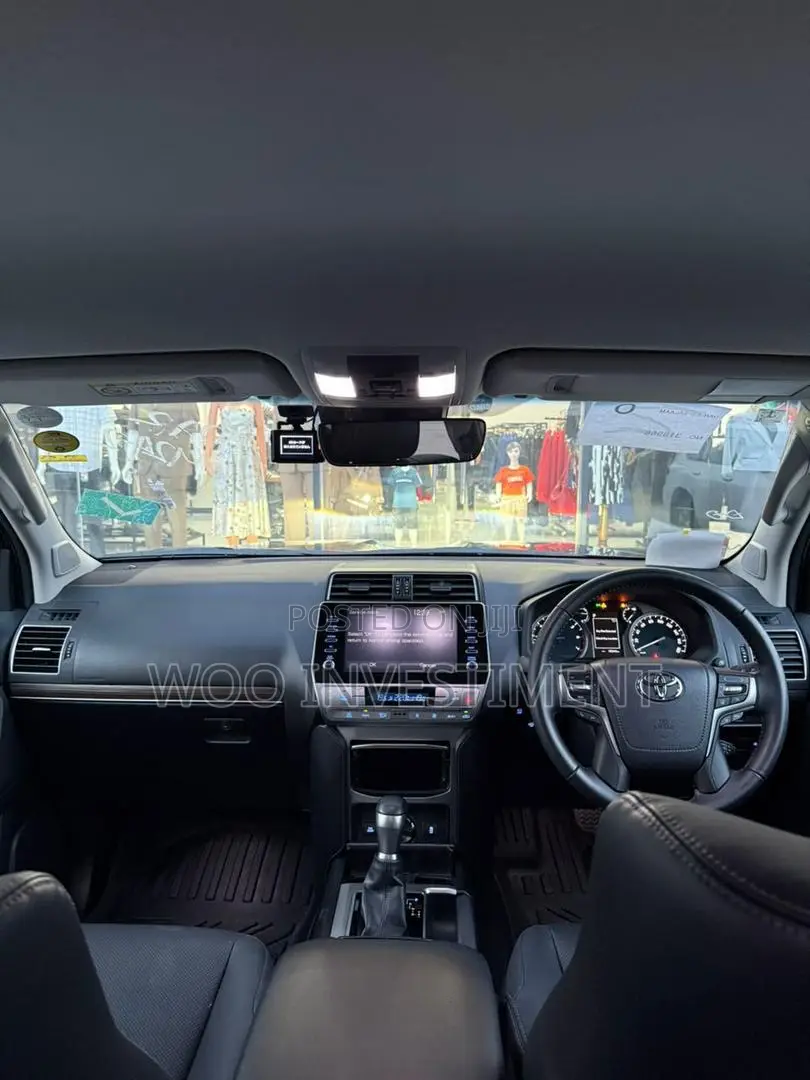 Toyota Land Cruiser Prado 2024 Black