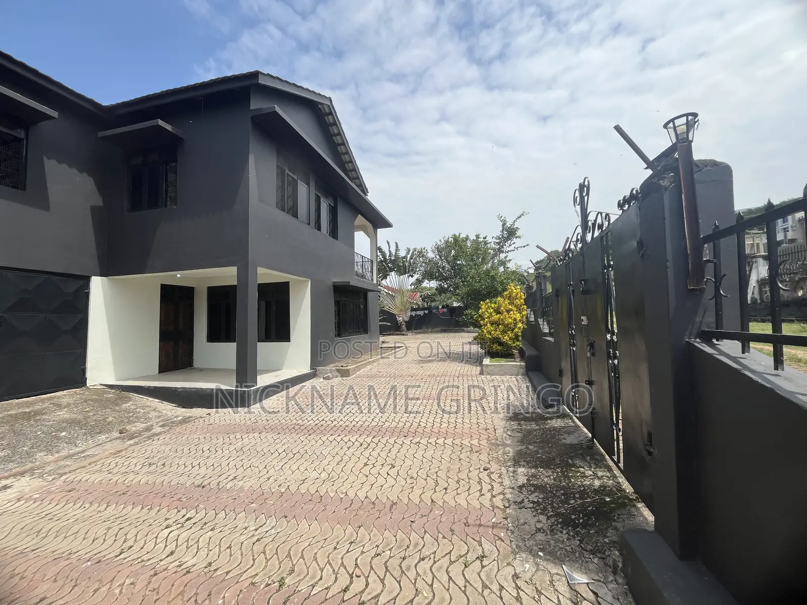 4bdrm House in Bwiru Place, Ilemela Ward for sale