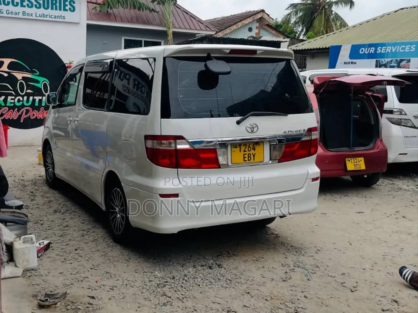 Toyota Alphard 2.4 Petrol AWD 2004 White