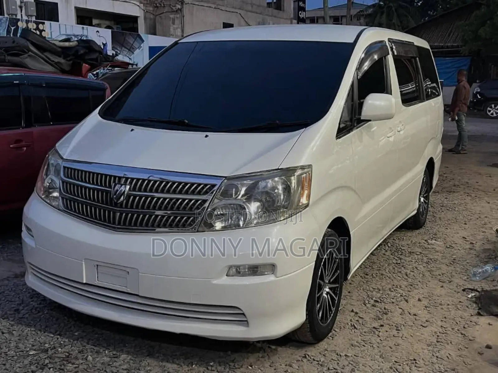 Toyota Alphard 2.4 Petrol AWD 2004 White