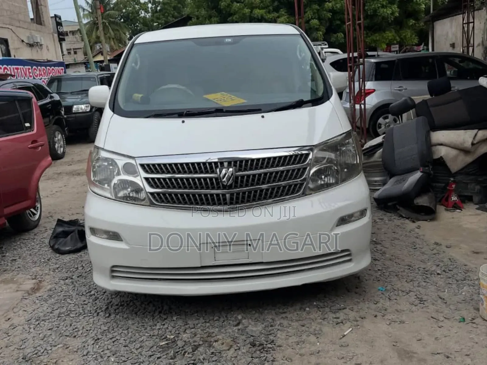 Toyota Alphard 2.4 Petrol AWD 2004 White