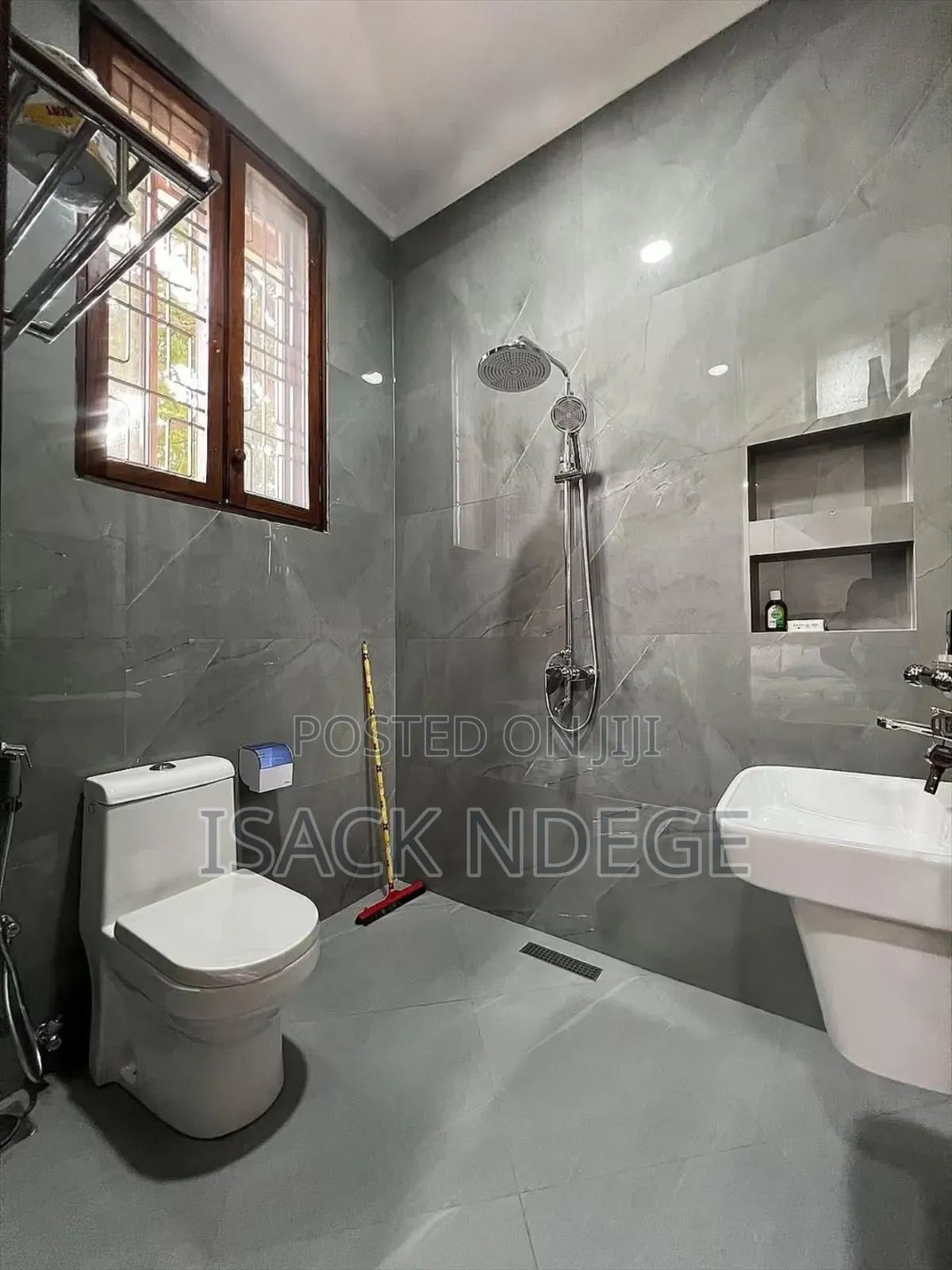 Furnished 4bdrm Villa in Mikocheni for rent