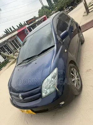 Toyota IST 2004 Blue