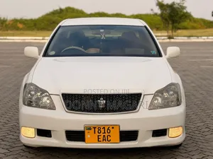 Toyota Crown 2006 White