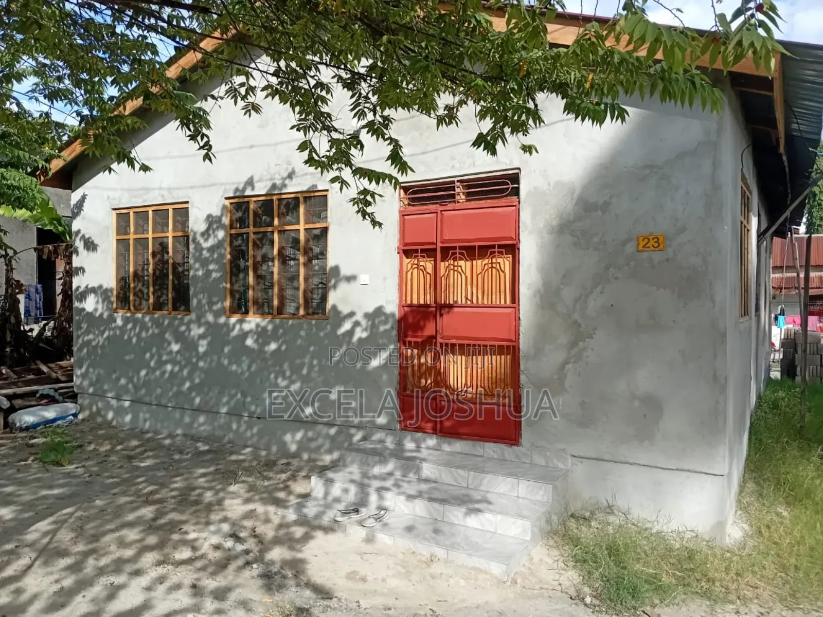 7bdrm Apartment in Excela Joshua, Ukonga for sale