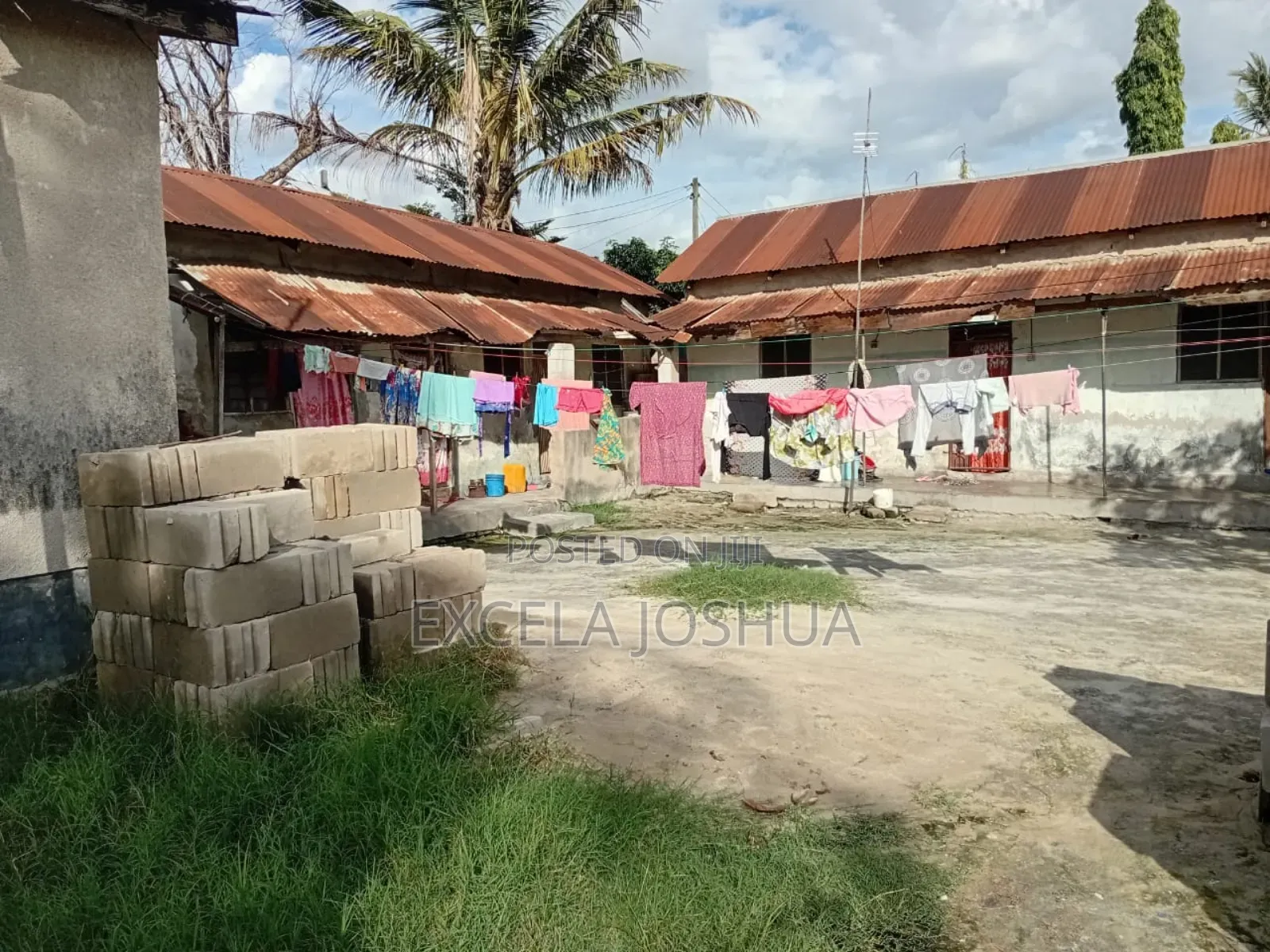 7bdrm Apartment in Excela Joshua, Ukonga for sale