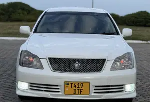 Toyota Crown 2006 White