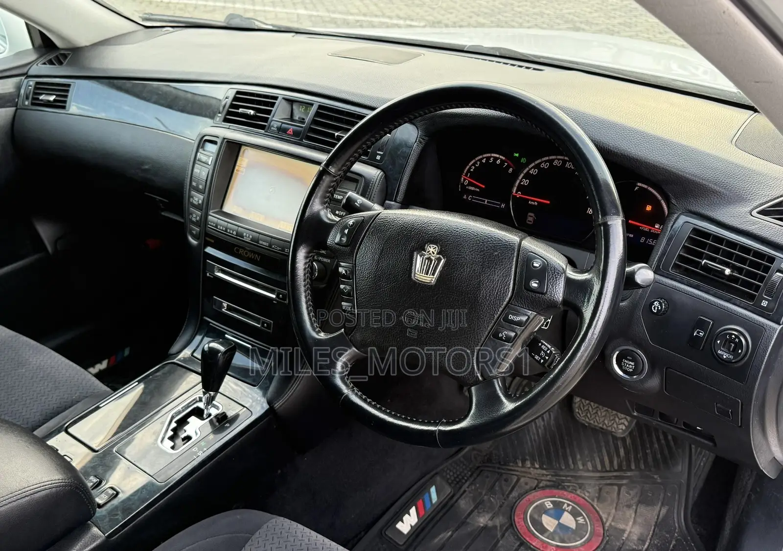 Toyota Crown 2006 White