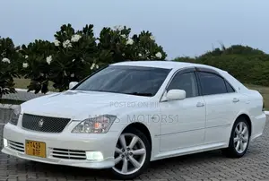 Toyota Crown 2006 White