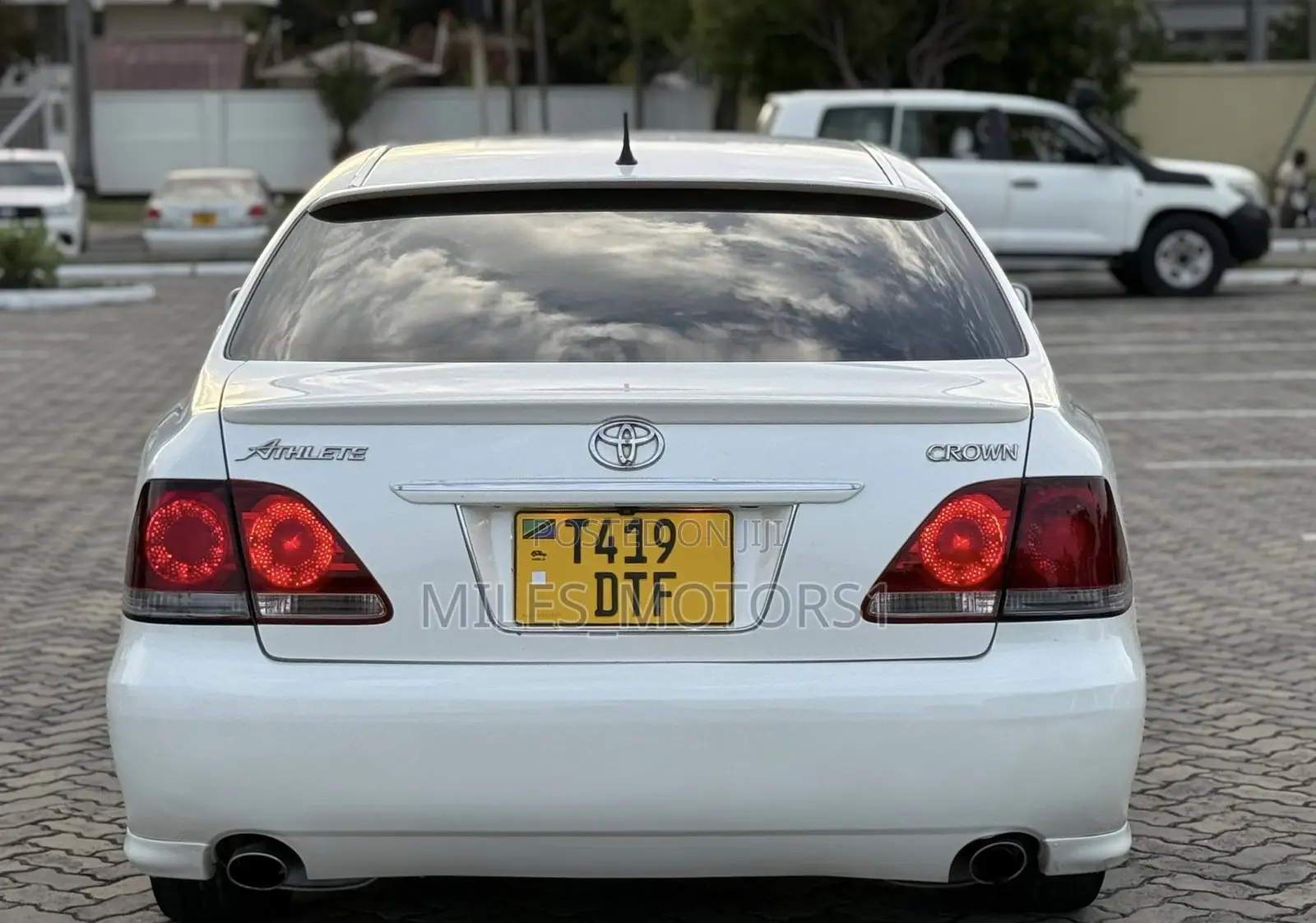 Toyota Crown 2006 White