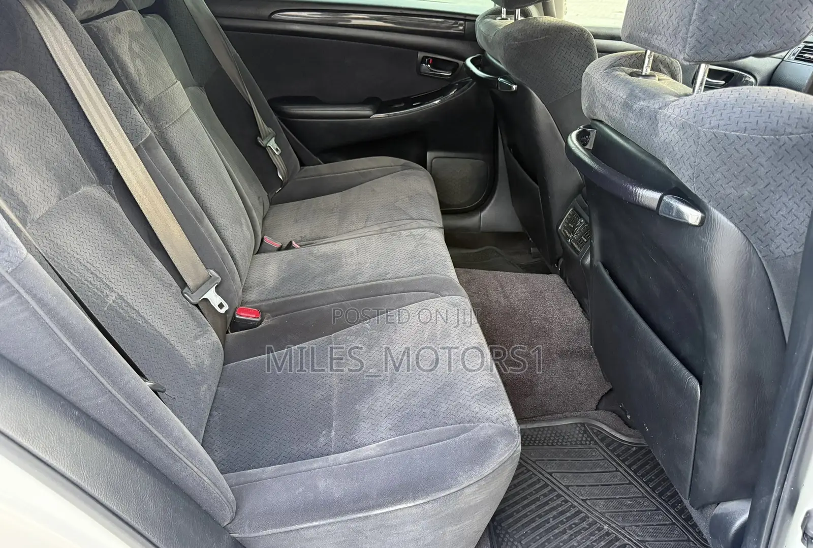 Toyota Crown 2006 White