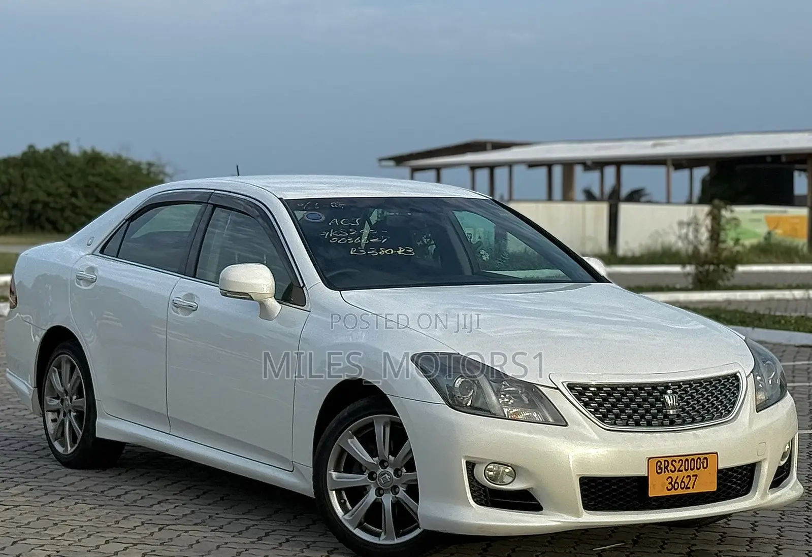 Toyota Crown 2010 White