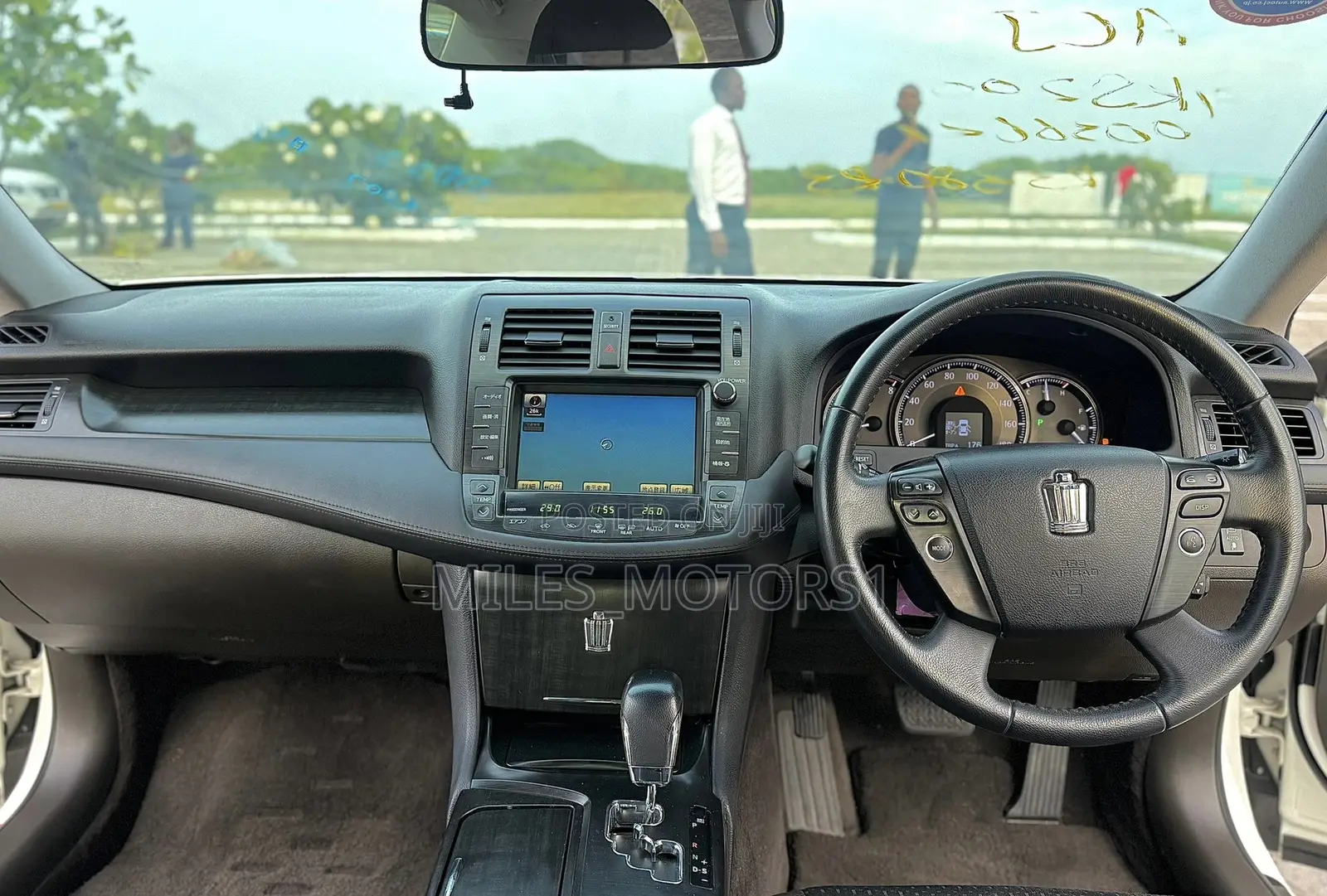 Toyota Crown 2010 White