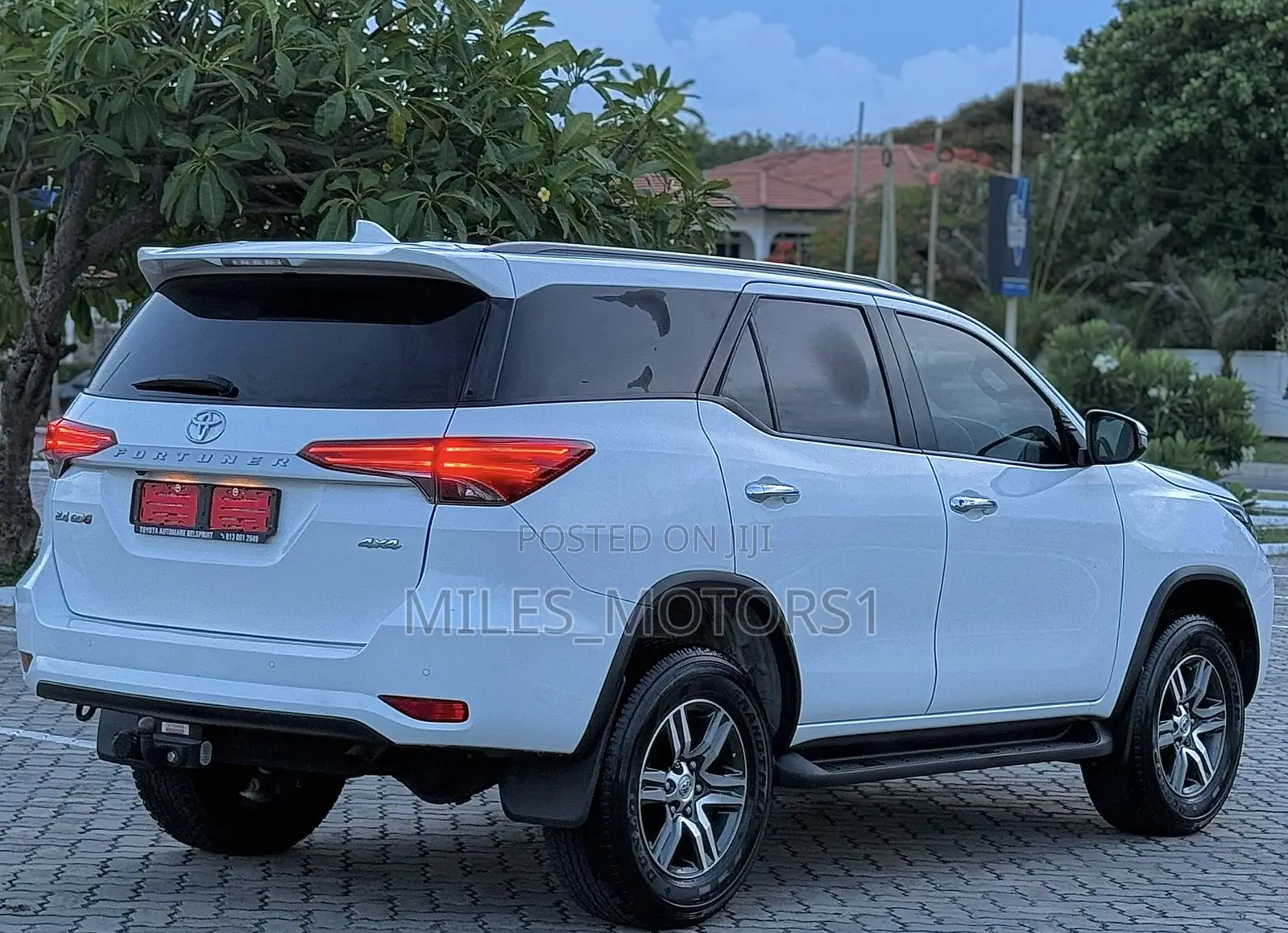Toyota Fortuner 2022 White