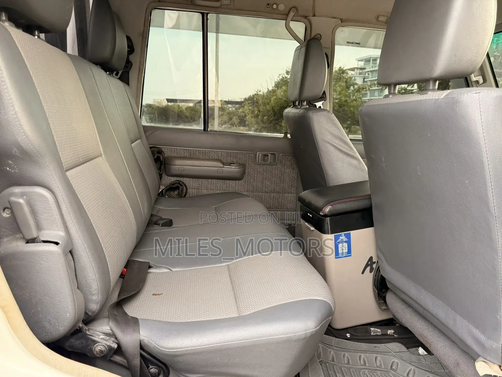 Toyota Land Cruiser 2016 White