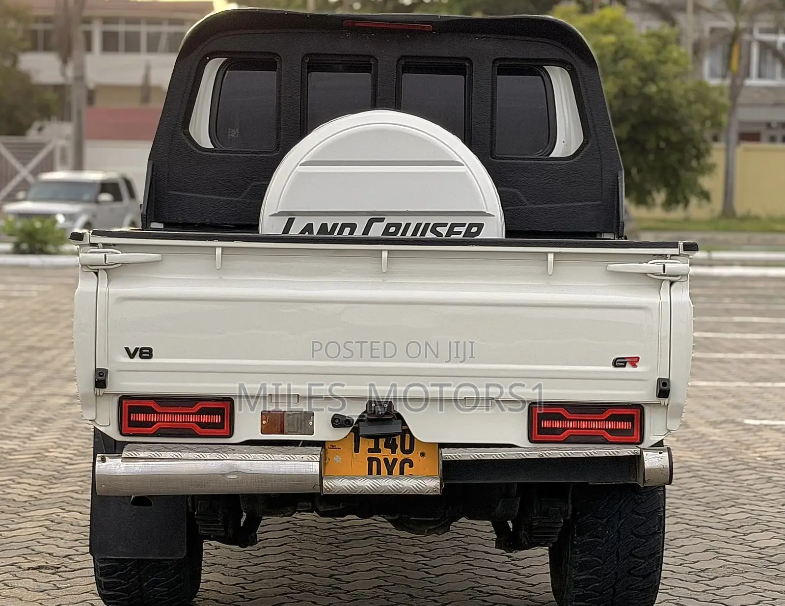 Toyota Land Cruiser 2016 White