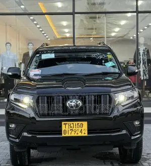 Toyota Land Cruiser Prado 2024 Black
