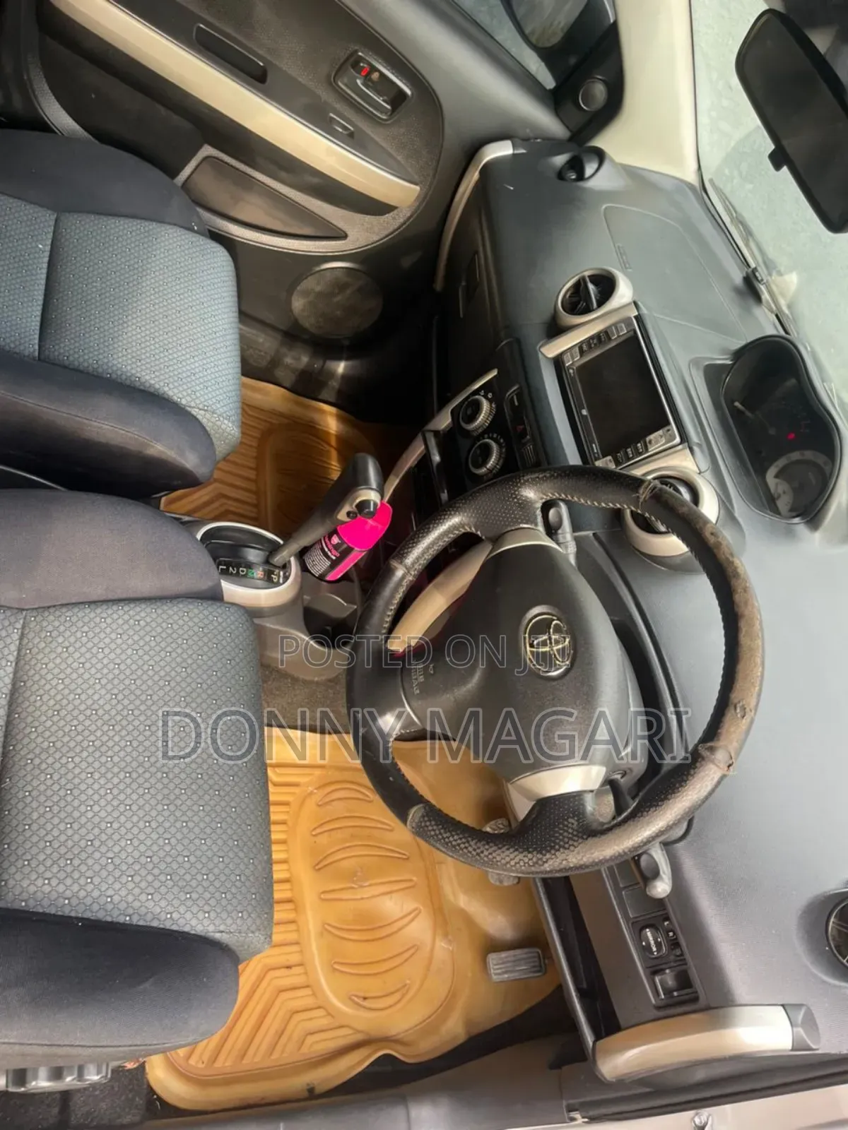 Toyota IST 2005 Silver