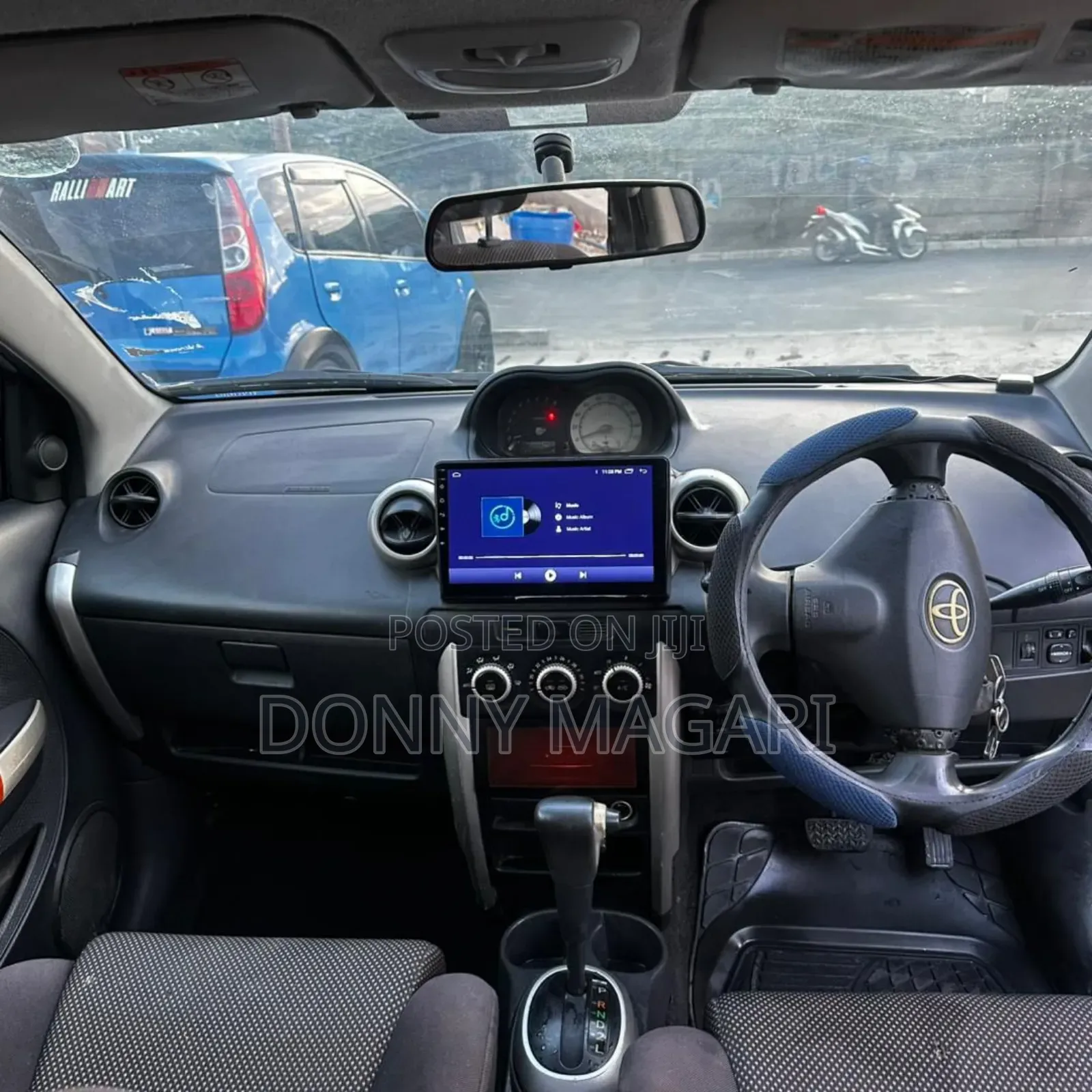 Toyota IST 2005 Silver