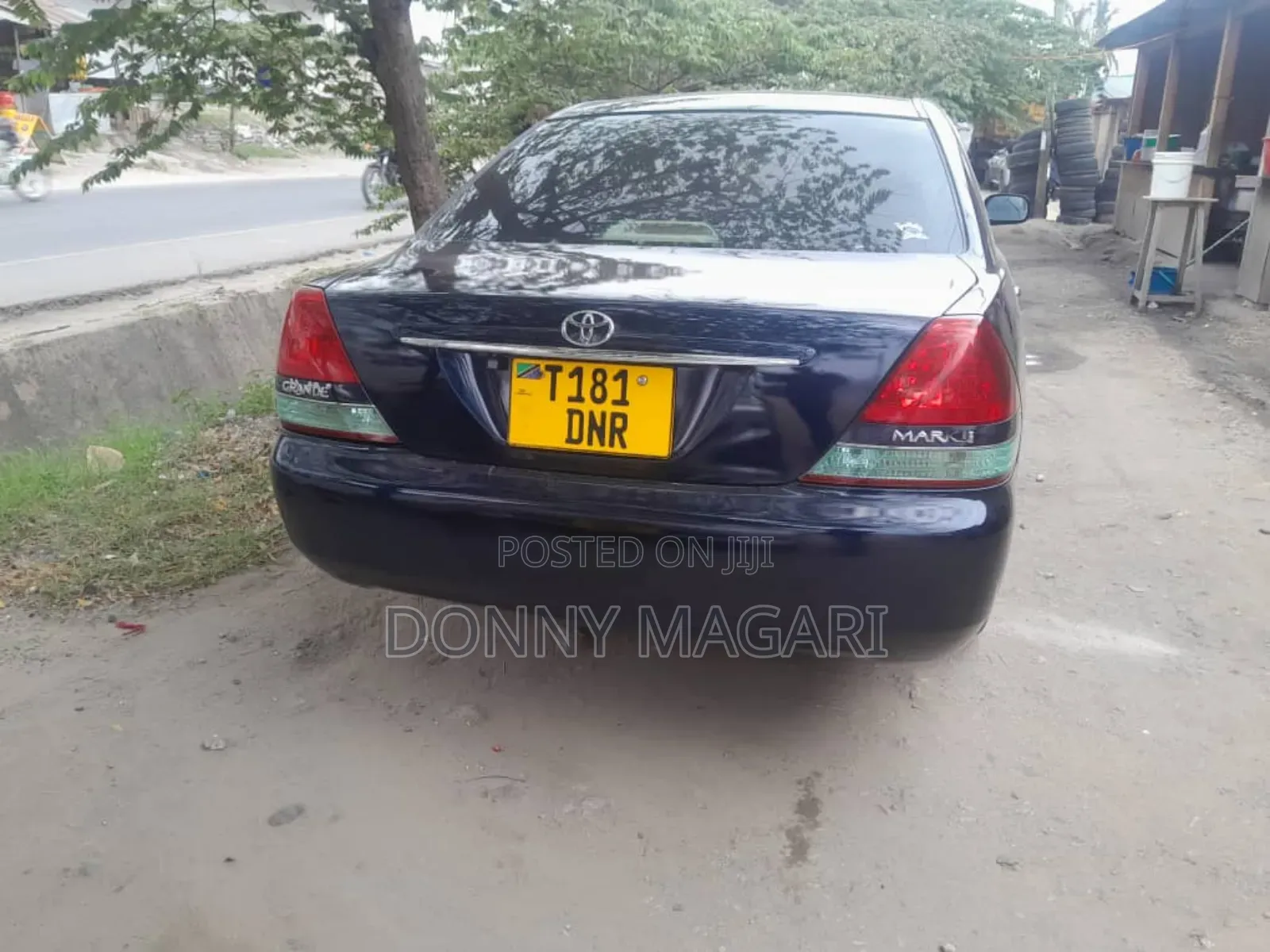 Toyota Mark II 2004 Blue