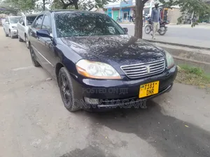 Toyota Mark II 2004 Blue