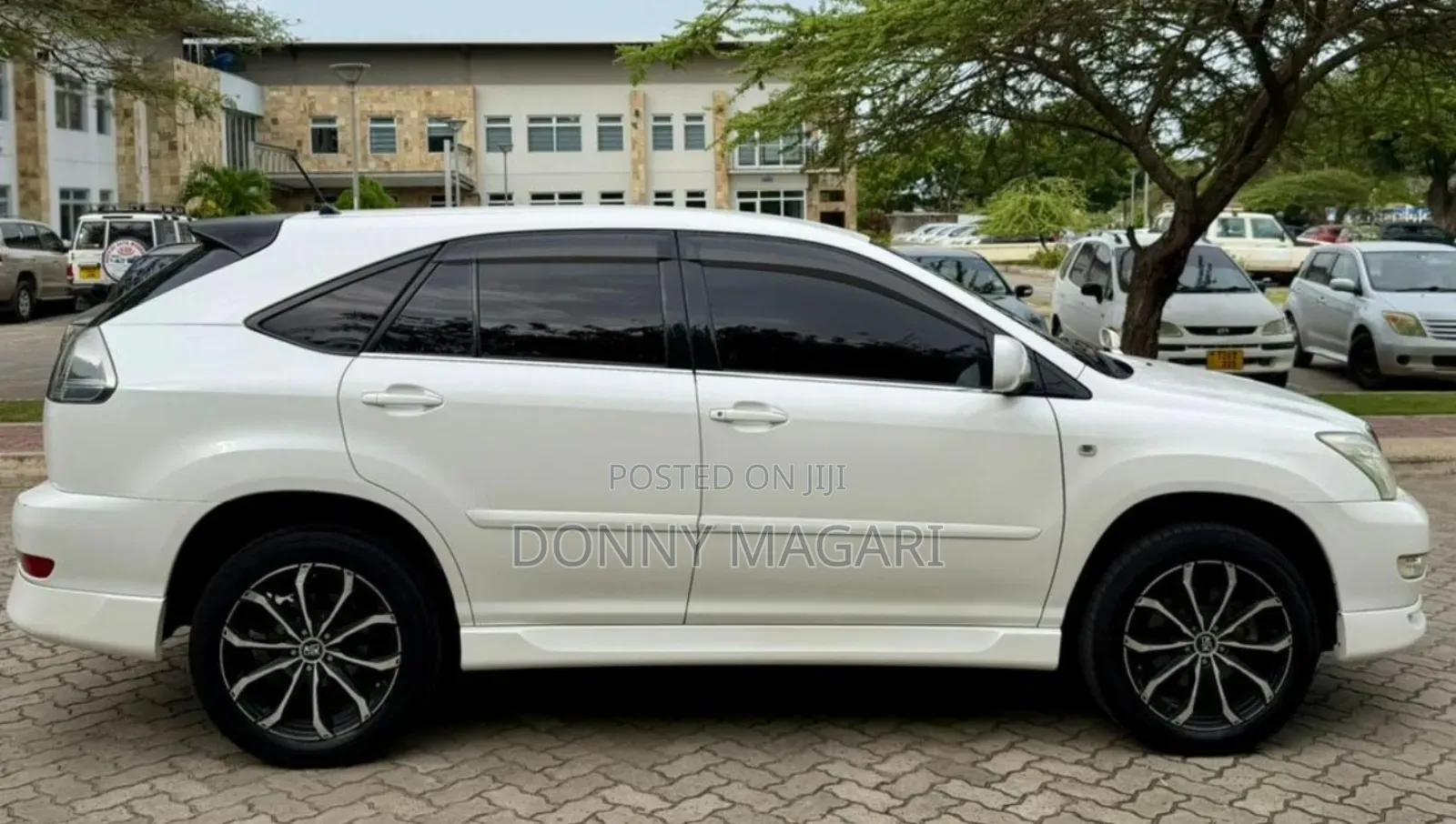 Toyota Harrier 2006 White