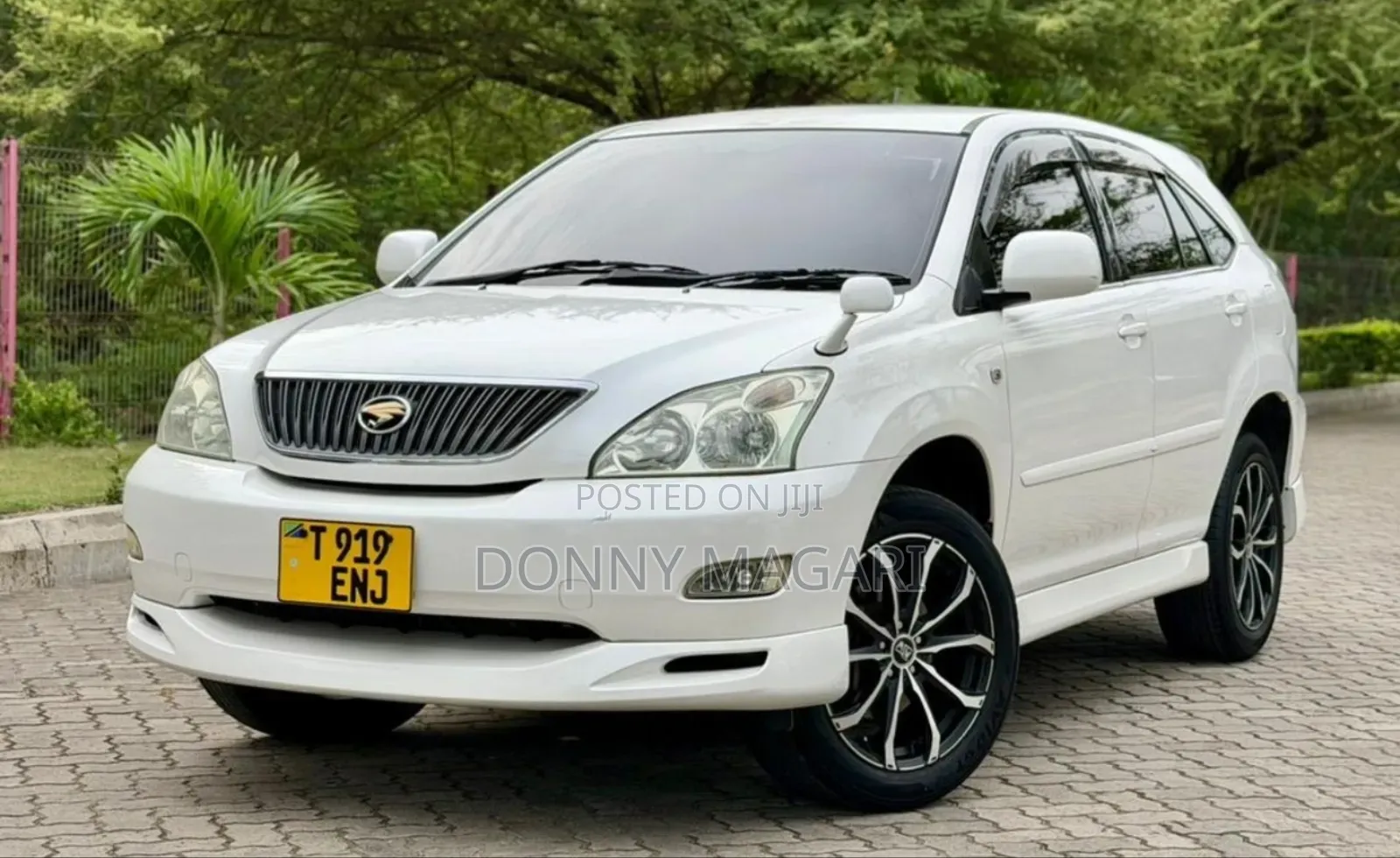 Toyota Harrier 2006 White