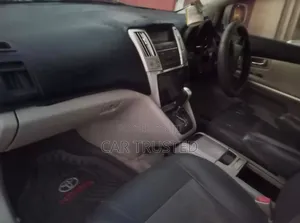 Toyota Harrier 2.4 2005 White