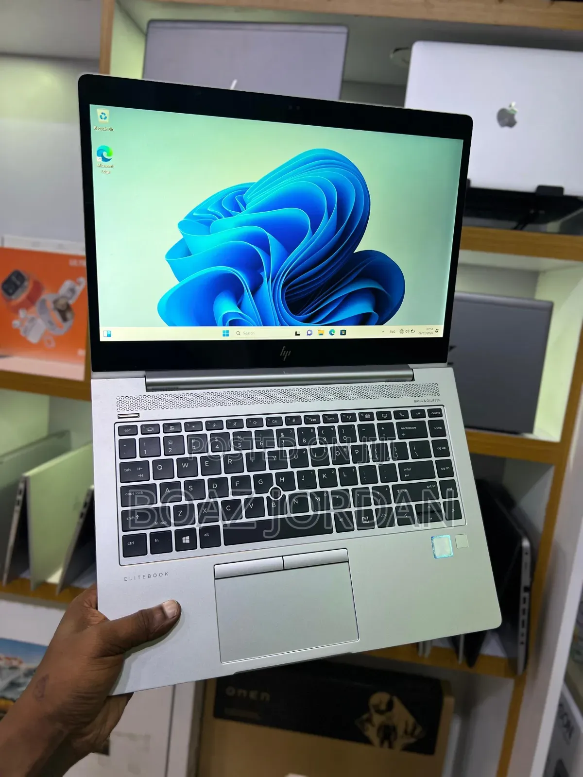 New Laptop HP EliteBook 840 G5 8GB Intel SSD 256GB