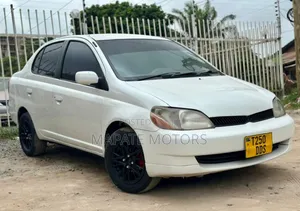 Toyota Platz 1.0 FWD 2004 White