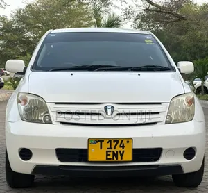 Toyota IST 2004 White